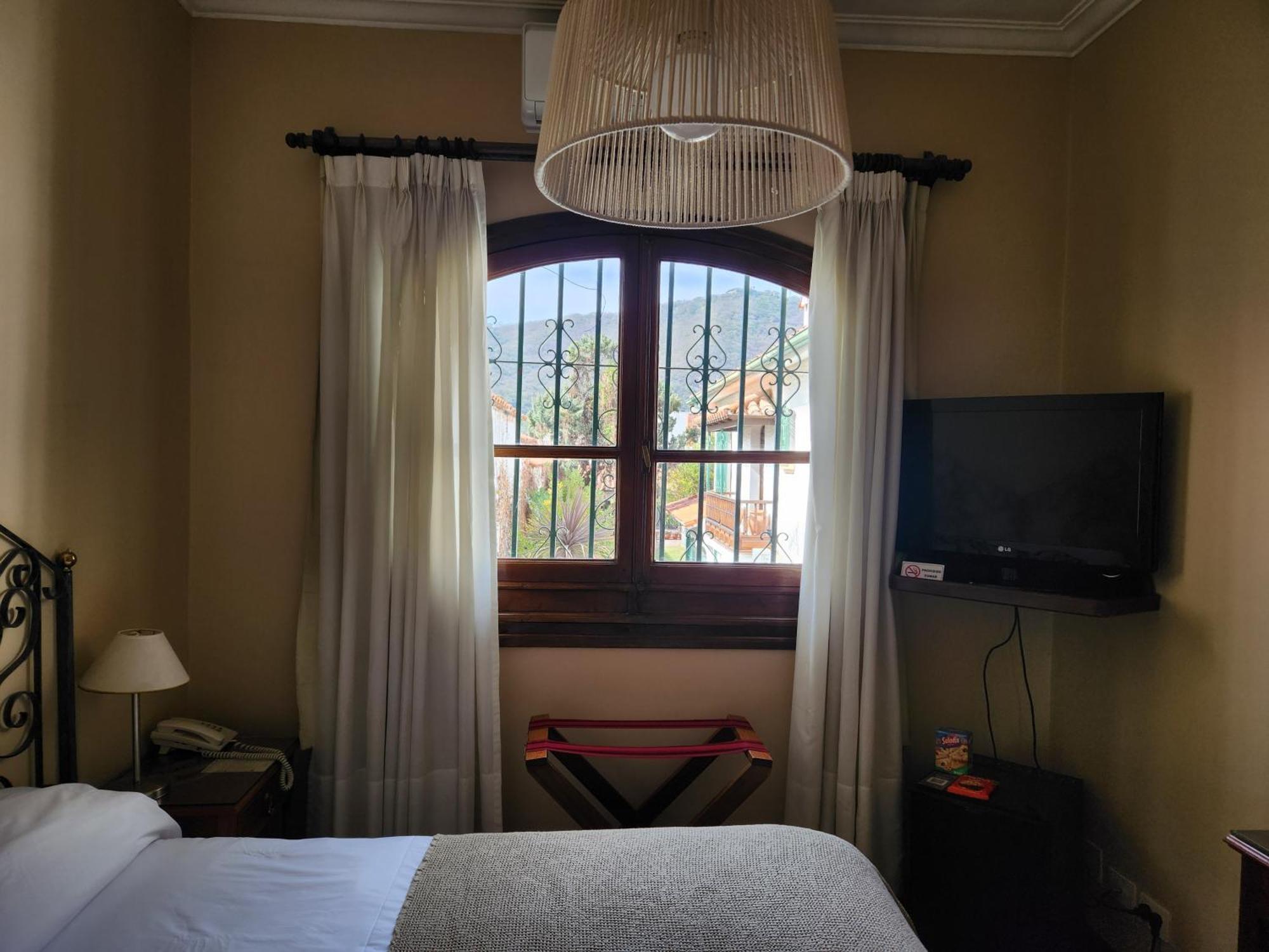 Hotel Boutique La Candela Salta Esterno foto
