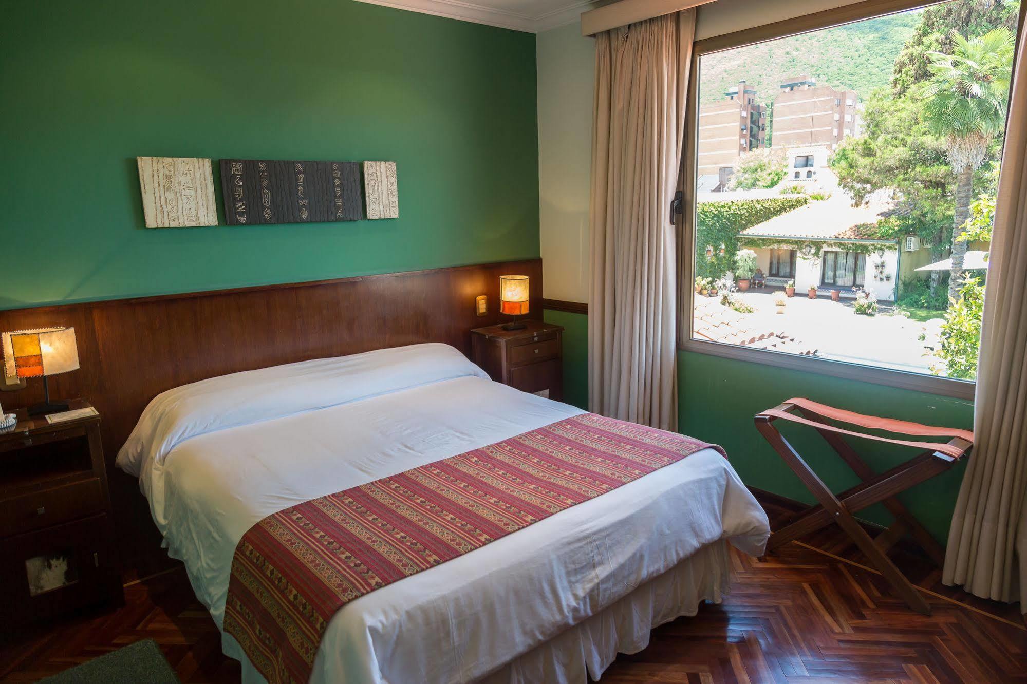 Hotel Boutique La Candela Salta Esterno foto