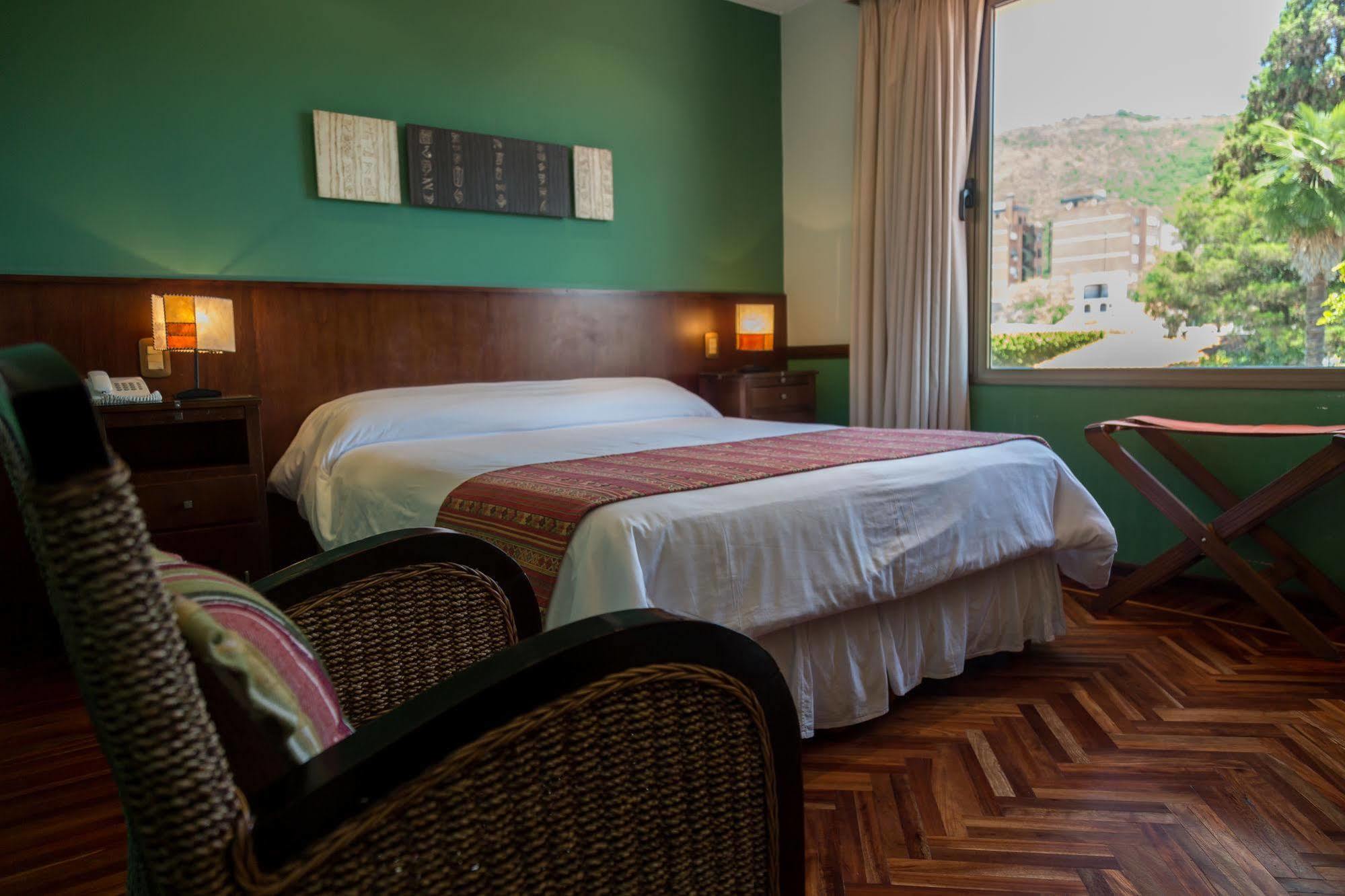 Hotel Boutique La Candela Salta Esterno foto